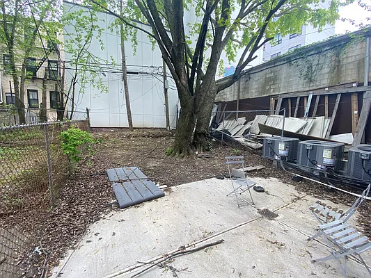 Rented by Yup Realty LLC | media 21