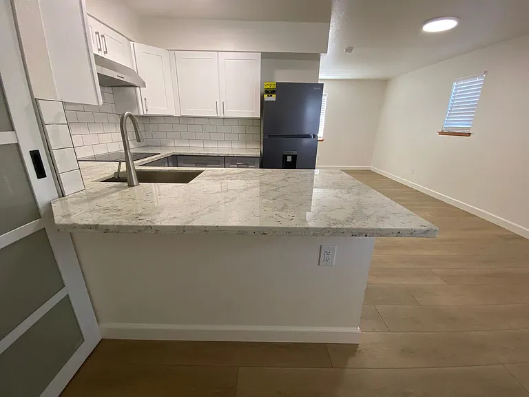 1112 Buena Vista Ave — Photo 11
