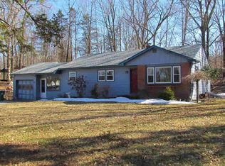 15 Peters Rd, Hopewell Junction, NY 12533