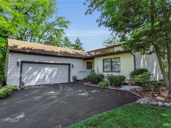 229 Robin Rd, Amherst, NY 14228