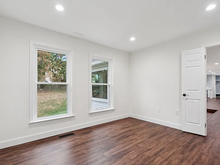 1291 Mason Mill Ct — Photo 11