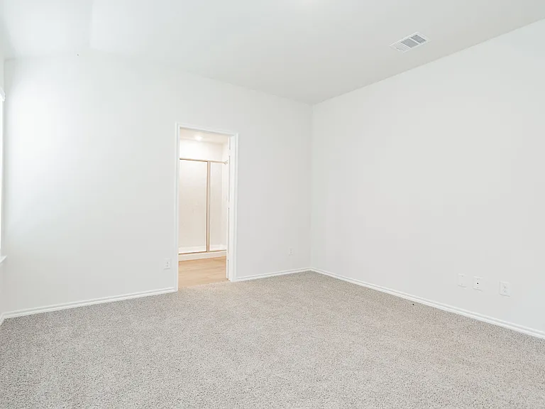 916 Sunrise Ln — Photo 31