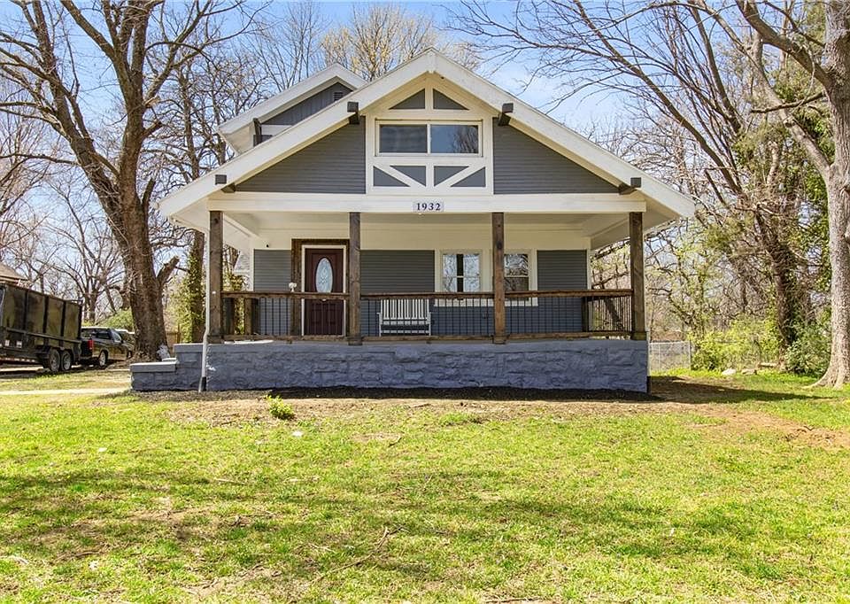 1st image of 1932 Praun Ln