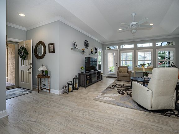 3rd image of 68 Ocale Ct