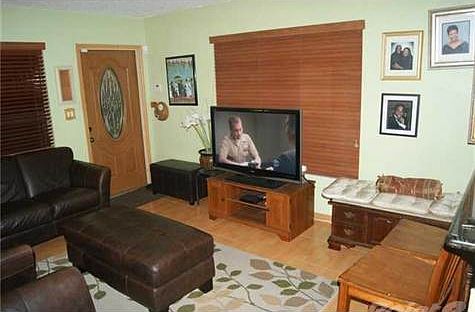 3rd image of 20441 NW 20th Ct