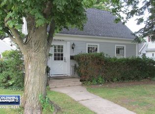 429 E Exchange St, Sycamore, IL 60178