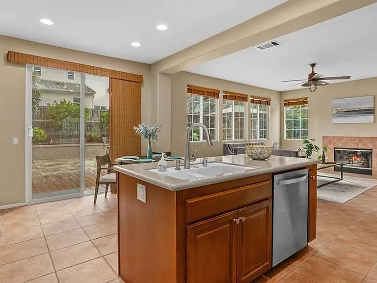 307 Calle De Portola — Photo 16