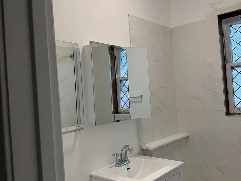 1350 W Hood Ave #2 — Photo 7
