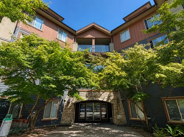 240 Sherbrooke St #3411, New Westminster, BC V3L 0A4