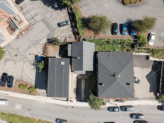 2nd image of 17 Ward St