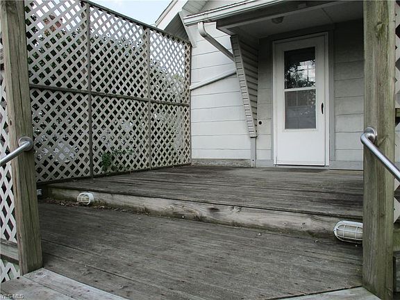 5th image of 522 Wesleyan Ave