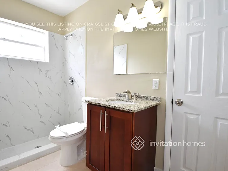 1748 NE 158th St — Photo 8