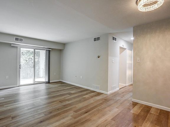 5th image of 957 Avila Rd