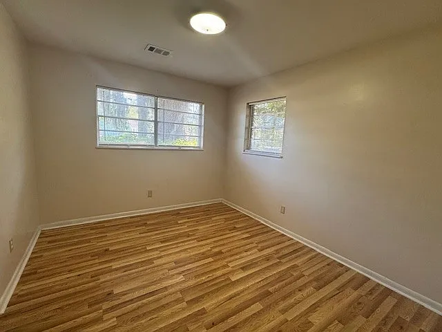 146 Anderson Dr — Photo 7