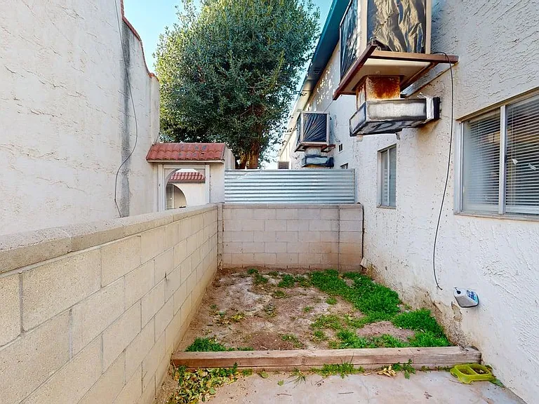 Totally Renovated / Updated 2 Bed End Unit - LOADED! — Photo 37