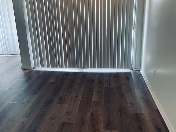 2 bedroom 2 bathroom Condo. Hardwood floors and updated appliances.