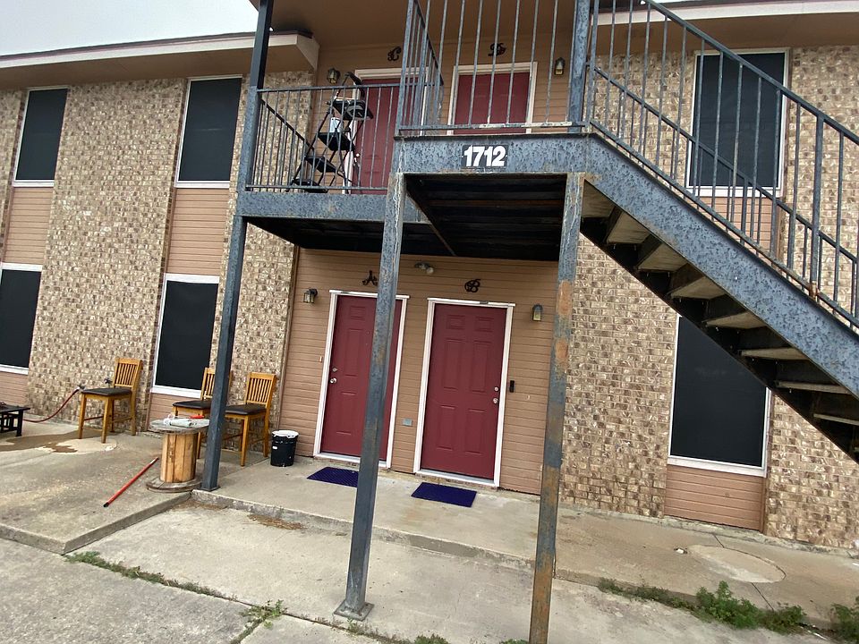 1st image of 1712 Windward Dr #D