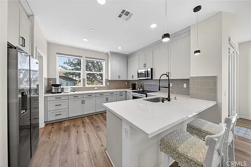 2410 E Agave St #9 Photo 1