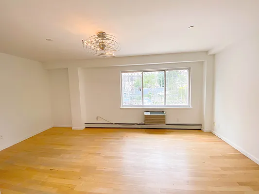 Sold by Remax Edge | media 13