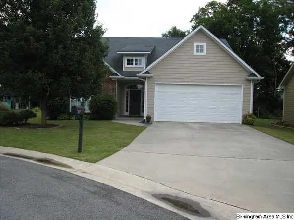 1825 Tyler Cir, Leeds, AL 35094