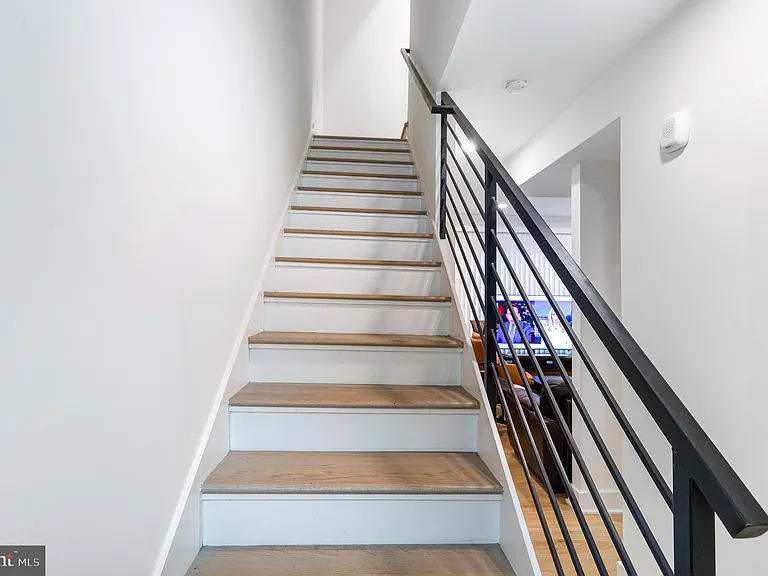 1307 Longfellow St NW #7 — Photo 11