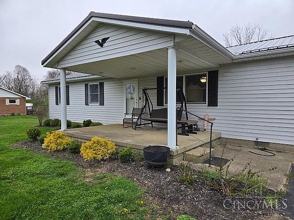 2nd image of 198 Circle Dr