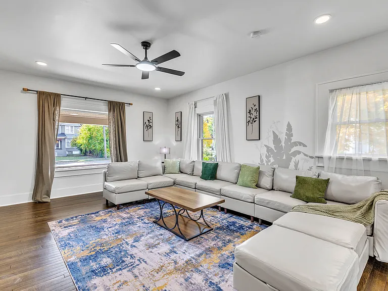 512 College Ave #1 — Photo 11
