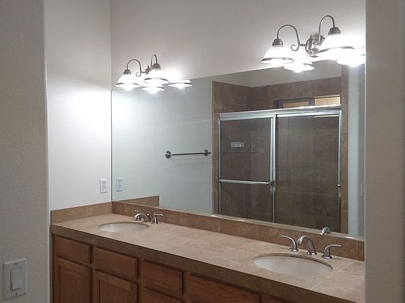 4th image of 78901 Avenue 42 APT A