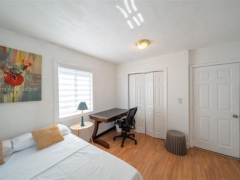 1678 SW 11th St #1 — Photo 7