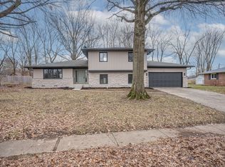 621 Mellowood Dr, Indianapolis, IN 46217