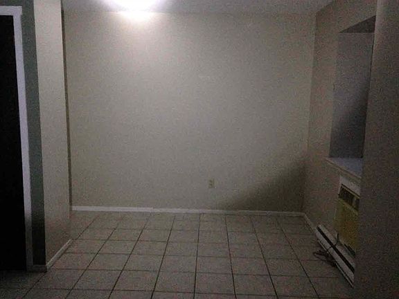 3rd image of 401 Village Dr