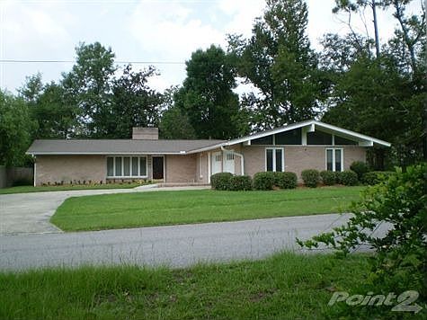 Great Street Location One Shot to Golf Course