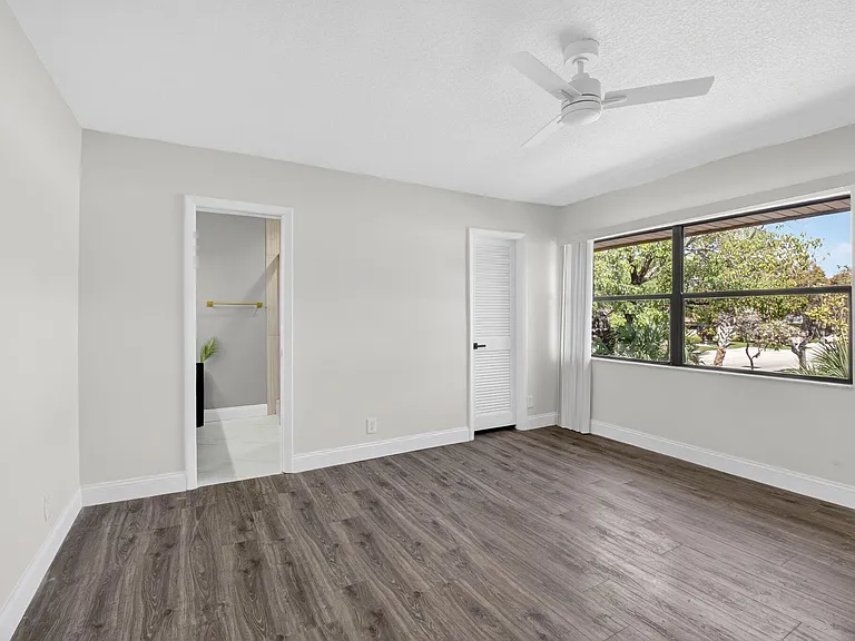 717 NW 29th Ave #B — Photo 22