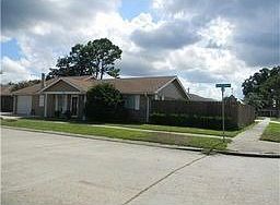 3rd image of 3516 Bastian Dr