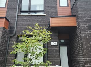 370 Red Maple Rd #26, Richmond Hill, ON L4C5T4