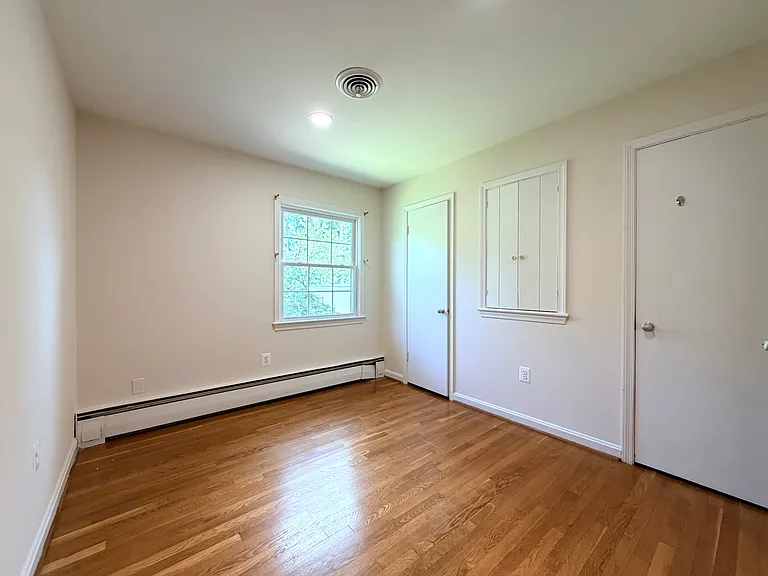 7529 Cayuga Ave — Photo 34