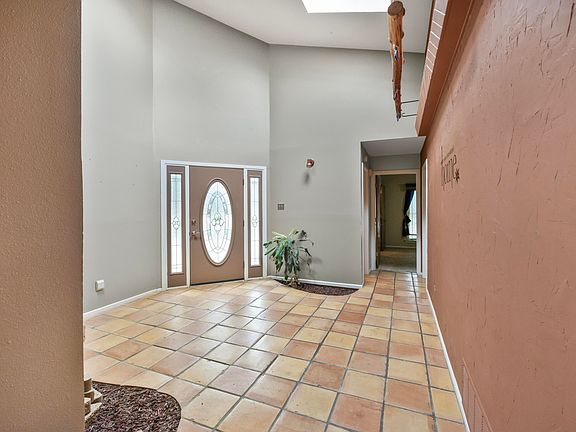 5th image of 5217 89th St