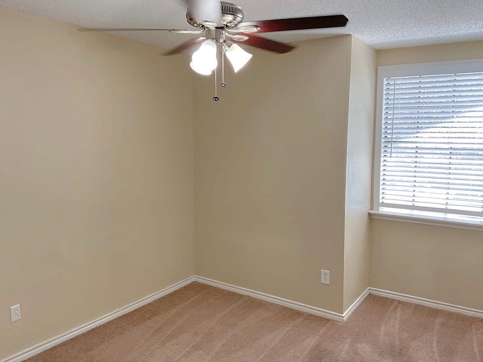 1st image of 2116 Belmont Park Dr