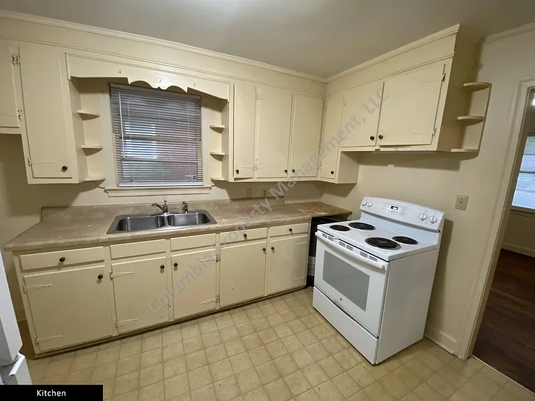 3056 Truman St — Photo 9