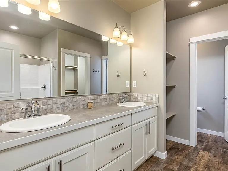 9549 Goldenpond Ct — Photo 12