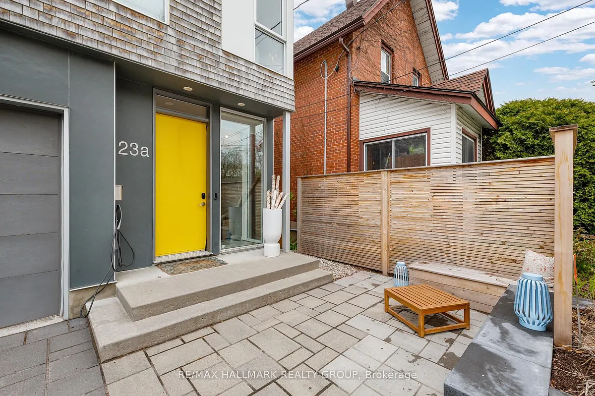 Building Photo - 23 Helena St #A