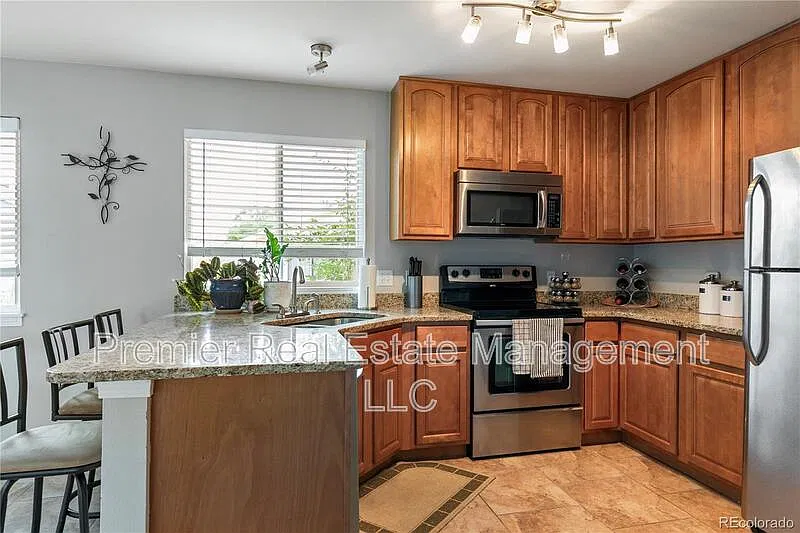 Highlands Ranch Inside 633 Walden Ct, Highlands Ranch, CO 80126 | HotPads