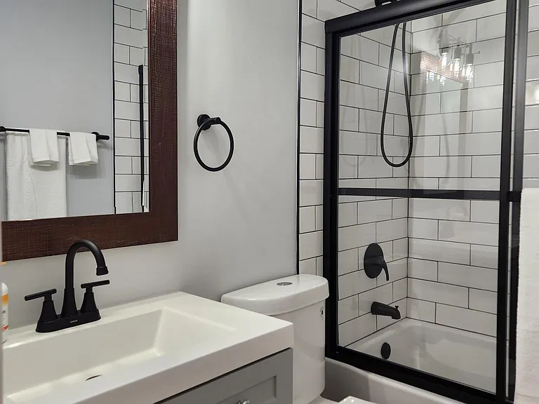 8640 Wilmette Ct — Photo 15