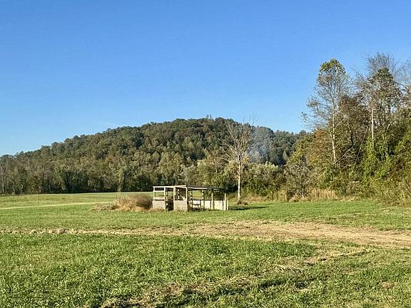 2nd image of 3783 River Rd