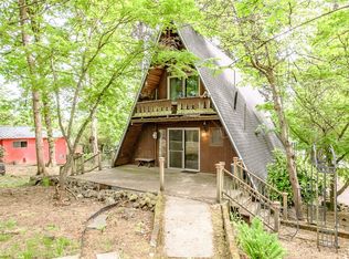 985 Edgewater Rd, Gladstone, OR 97027