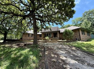 331 Chickasaw Dr, Ada, OK 74820