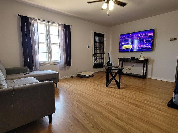 5th image of 1107 W Mathews St