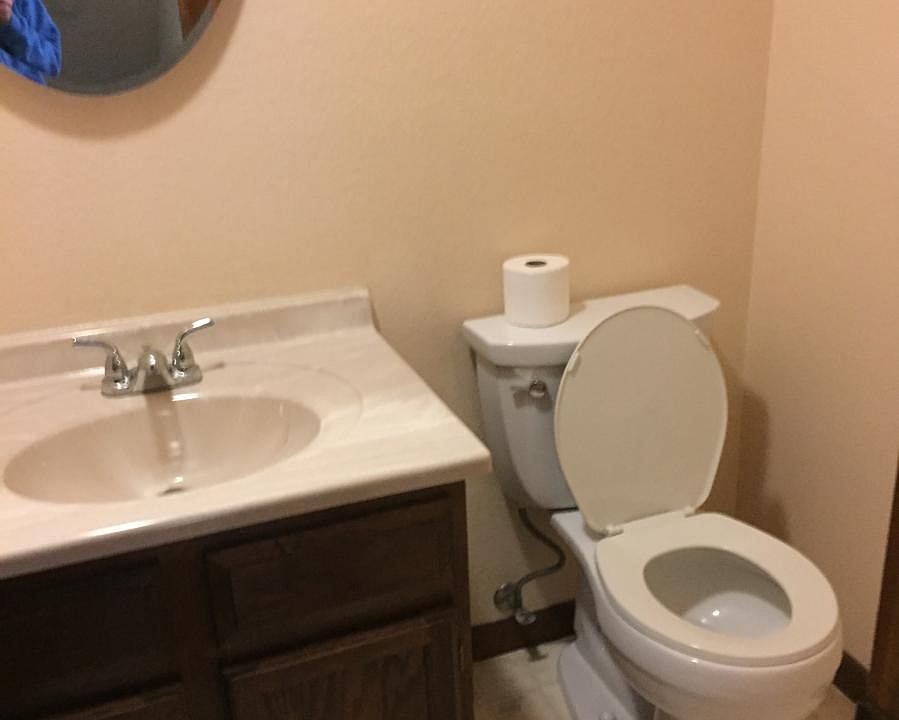 1/2 bath