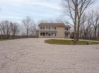 147 Bear Creek Trl, Truxton, MO 63381