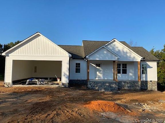 5th image of 131 Swann Crossing Ln #29
